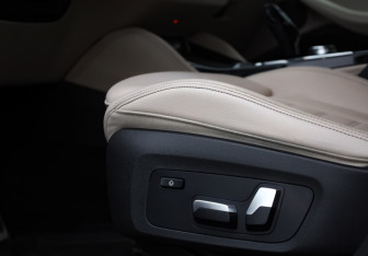 Подержанный автомобиль BMW X4 2019 года (24 фото)