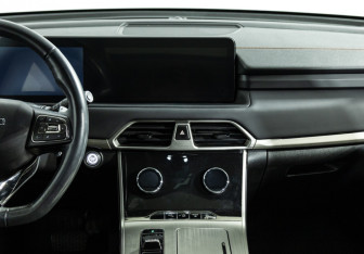 Подержанный автомобиль Exeed TXL 2023 года (14 фото)