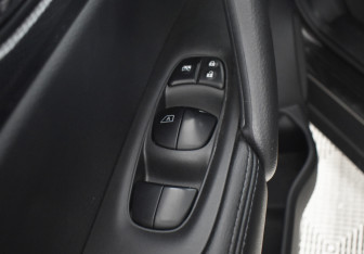 Подержанный автомобиль Nissan X-Trail 2018 года (20 фото)