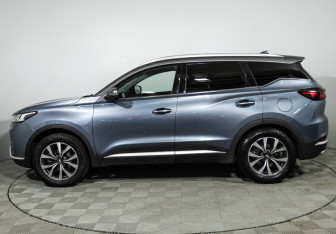 Подержанный автомобиль Chery Tiggo 7 Pro 2022 года (8 фото)