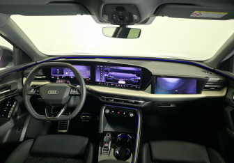 Подержанный автомобиль Audi Q5 2025 года (9 фото)