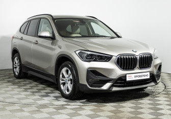 Подержанный автомобиль BMW X1 2020 года (3 фото)