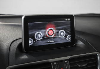 Подержанный автомобиль Mazda 3 Sedan 2014 года (13 фото)