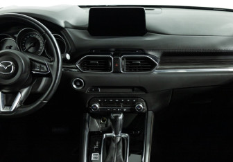 Подержанный автомобиль Mazda CX-5 2021 года (13 фото)