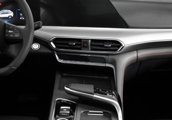 Подержанный автомобиль Changan UNI-T 2023 года (16 фото)