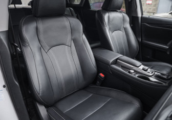 Подержанный автомобиль Lexus RX 2018 года (31 фото)