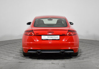 Подержанный автомобиль Audi TT Coupe 2015 года (6 фото)