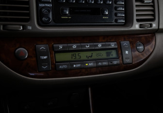 Подержанный автомобиль Toyota Camry Sedan 2003 года (13 фото)