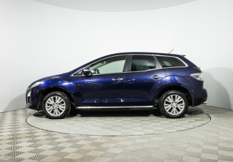 Подержанный автомобиль Mazda CX-7 2010 года (8 фото)