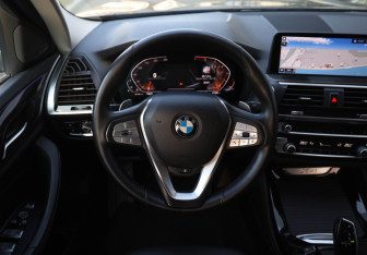 Подержанный автомобиль BMW X4 2020 года (13 фото)