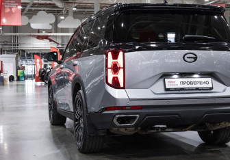Подержанный автомобиль GAC GS8 2024 года (10 фото)