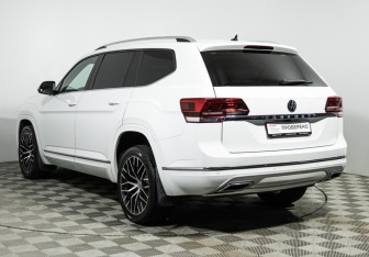 Подержанный автомобиль Volkswagen Teramont 2019 года (7 фото)