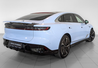 Новый Voyah Passion 2023 (2 фото)