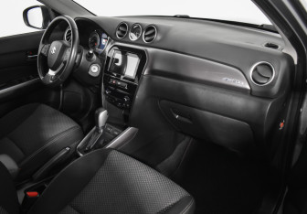 Подержанный автомобиль Suzuki Vitara 2020 года (12 фото)
