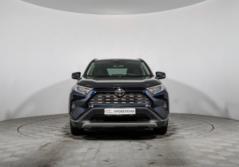 Подержанный автомобиль Toyota RAV4 2019 года (2 фото)