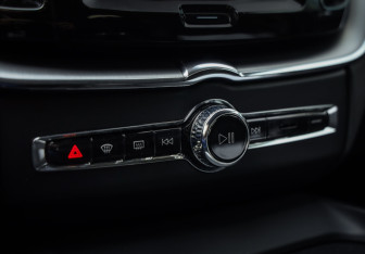Подержанный автомобиль Volvo XC60 2020 года (20 фото)