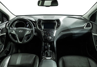 Подержанный автомобиль Hyundai Santa Fe 2017 года (13 фото)