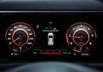 Подержанный автомобиль Hyundai Tucson 2022 года (13 фото)