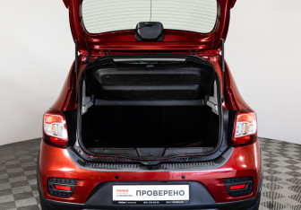 Подержанный автомобиль Renault Sandero 2020 года (20 фото)