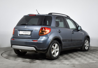 Подержанный автомобиль Suzuki SX4 Hatchback 2007 года (5 фото)