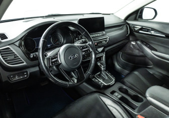 Подержанный автомобиль Kia Seltos 2020 года (11 фото)