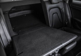 Подержанный автомобиль Audi A4 Sedan 2015 года (26 фото)