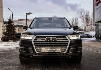 Подержанный автомобиль Audi Q7 2019 года (4 фото)