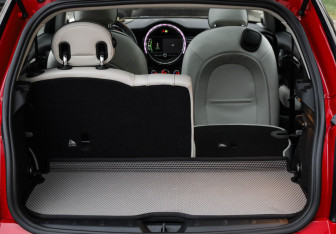 Подержанный автомобиль MINI Hatch 2019 года (38 фото)