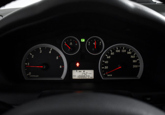 Подержанный автомобиль Hyundai Santa Fe 2010 года (17 фото)