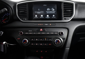 Подержанный автомобиль Kia Sportage 2018 года (16 фото)