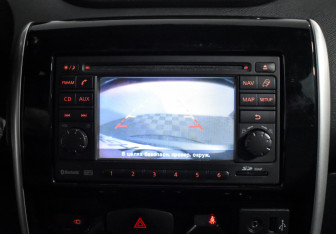 Подержанный автомобиль Nissan Terrano 2015 года (17 фото)