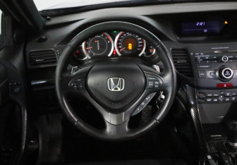 Подержанный автомобиль Honda Accord Sedan 2011 года (10 фото)