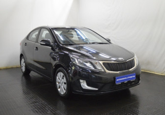 Подержанный автомобиль Kia Rio Sedan 2013 года (3 фото)