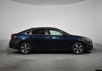 Подержанный автомобиль Kia Cerato Sedan 2019 года (4 фото)