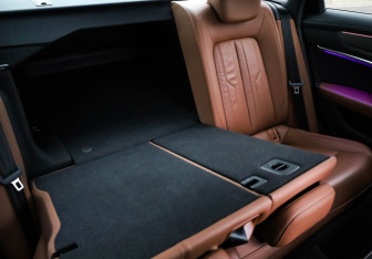 Подержанный автомобиль Audi A6 Sedan 2021 года (35 фото)