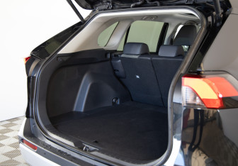 Подержанный автомобиль Toyota RAV4 2024 года (27 фото)