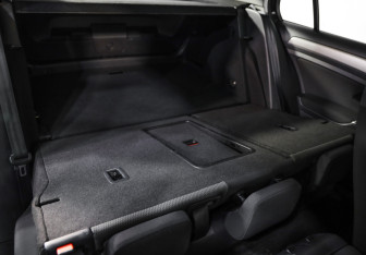 Подержанный автомобиль Volkswagen Golf Hatchback 2015 года (22 фото)