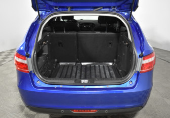 Подержанный автомобиль LADA (ВАЗ) Vesta Wagon 2020 года (17 фото)