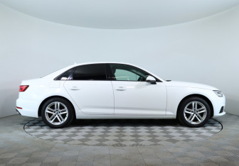 Подержанный автомобиль Audi A4 Sedan 2019 года (4 фото)