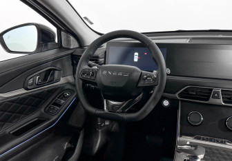 Подержанный автомобиль Exeed TXL 2023 года (16 фото)