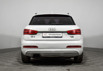 Подержанный автомобиль Audi Q3 2012 года (6 фото)