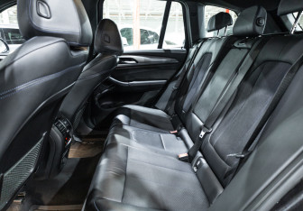 Подержанный автомобиль BMW X3 2019 года (13 фото)