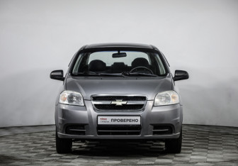 Подержанный автомобиль Chevrolet Aveo Sedan 2010 года (2 фото)