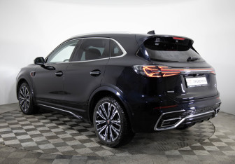 Подержанный автомобиль Hongqi HS5 2023 года (7 фото)