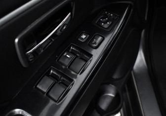 Подержанный автомобиль Peugeot 4008 2012 года (10 фото)