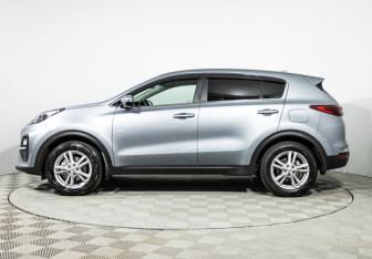 Подержанный автомобиль Kia Sportage 2020 года (8 фото)