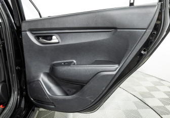 Подержанный автомобиль Kia Rio Hatchback 2020 года (26 фото)