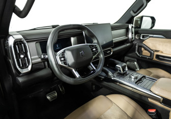 Подержанный автомобиль Jetour T2 2024 года (11 фото)