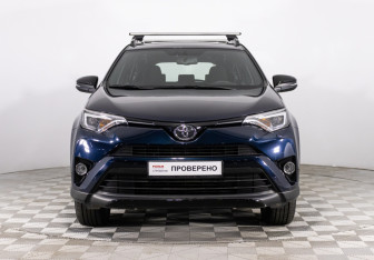 Подержанный автомобиль Toyota RAV4 2019 года (4 фото)