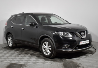 Подержанный автомобиль Nissan X-Trail 2017 года (3 фото)